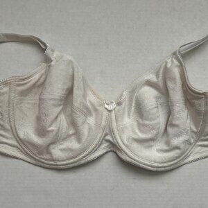 PINK by Victoria Secret Bra white size 40D